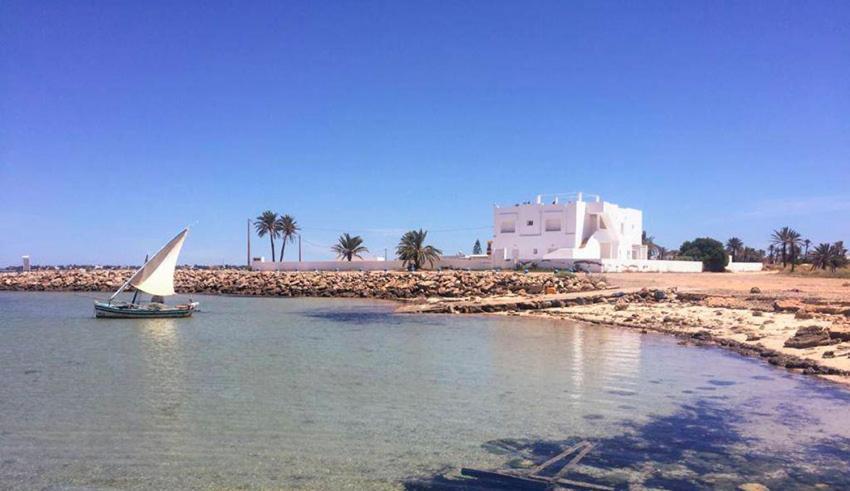 Villa Luxueuse Meublee Sfax ภายนอก รูปภาพ